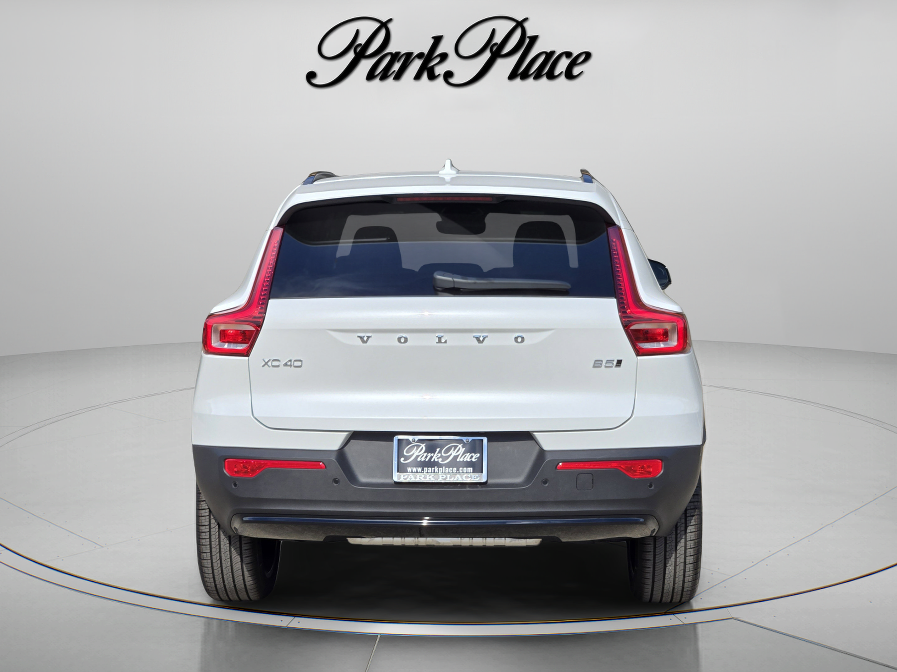 Used 2026 Volvo XC40 B5 Plus w/ Protection Package Premier AWD/4WD image 3