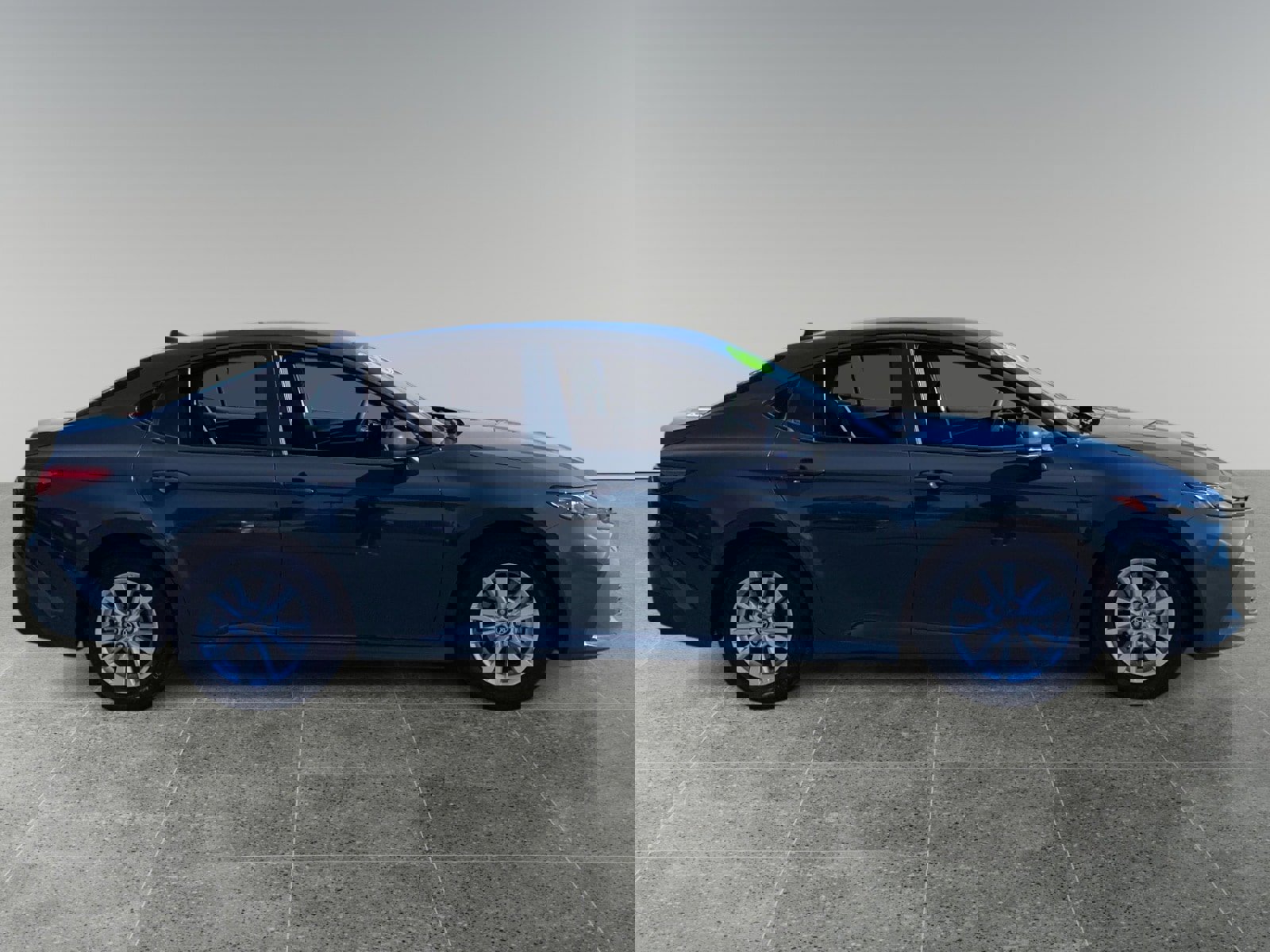 Used 2025 Toyota Camry LE image 6