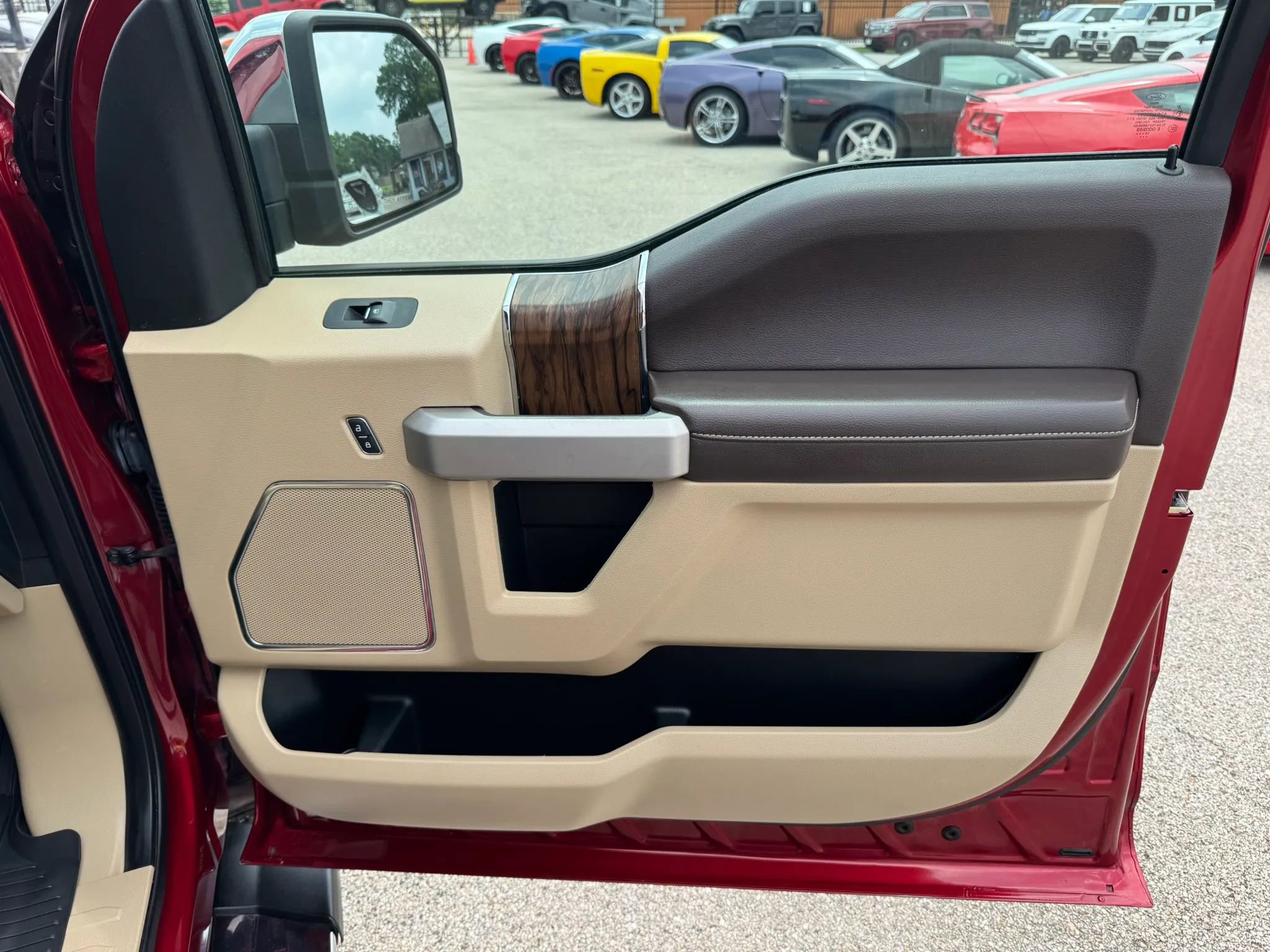 Used 2019 Ford F150 Lariat w/ Equipment Group 502A Luxury RWD image 20