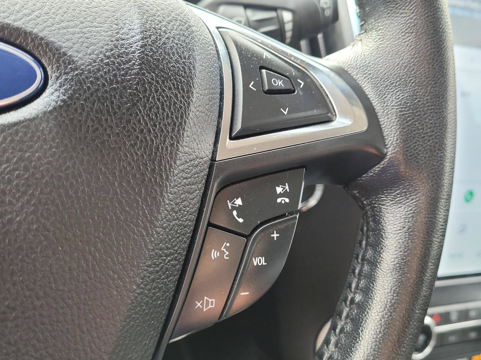 Used 2022 Ford Edge Titanium AWD/4WD image 30