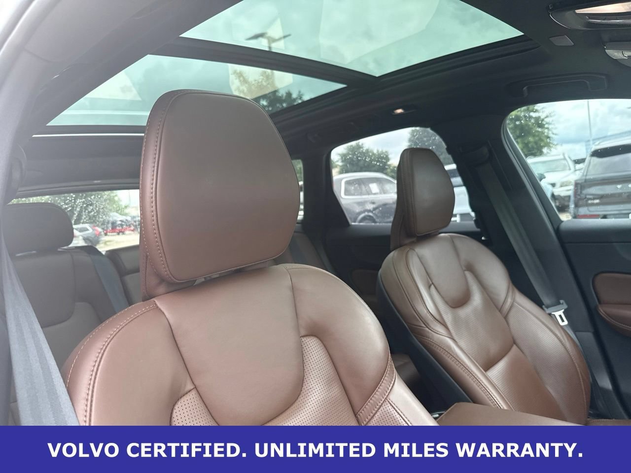 Certified 2023 Volvo XC60 B5 Ultimate w/ Climate Package AWD/4WD image 13
