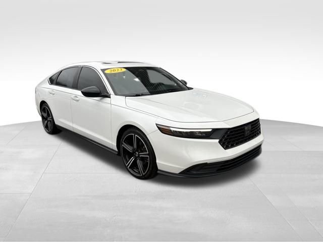 Used 2023 Honda Accord Sport image 3