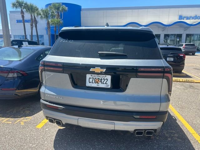 Used 2025 Chevrolet Traverse LT FWD image 31