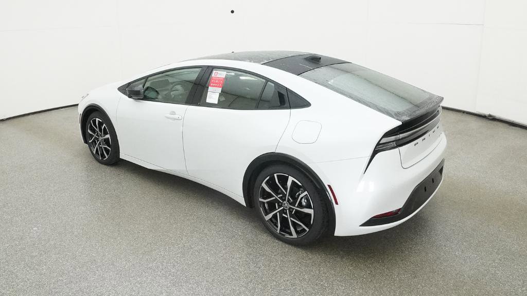 New 2026 Toyota Prius Plug-In Hybrid FWD image 13