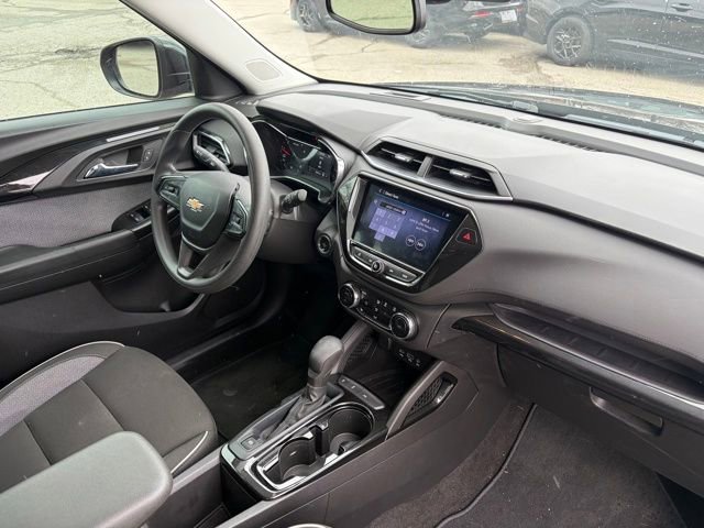 Used 2022 Chevrolet TrailBlazer LT w/ Convenience Package image 16