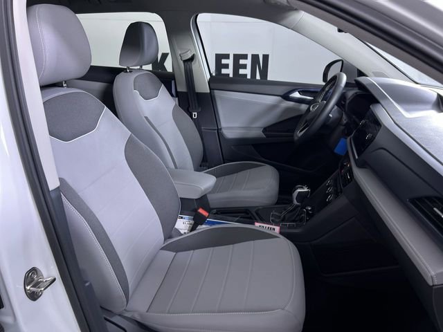 Used 2024 Volkswagen Taos SE image 23