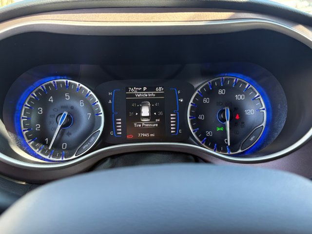 Used 2023 Chrysler Voyager LX FWD image 16