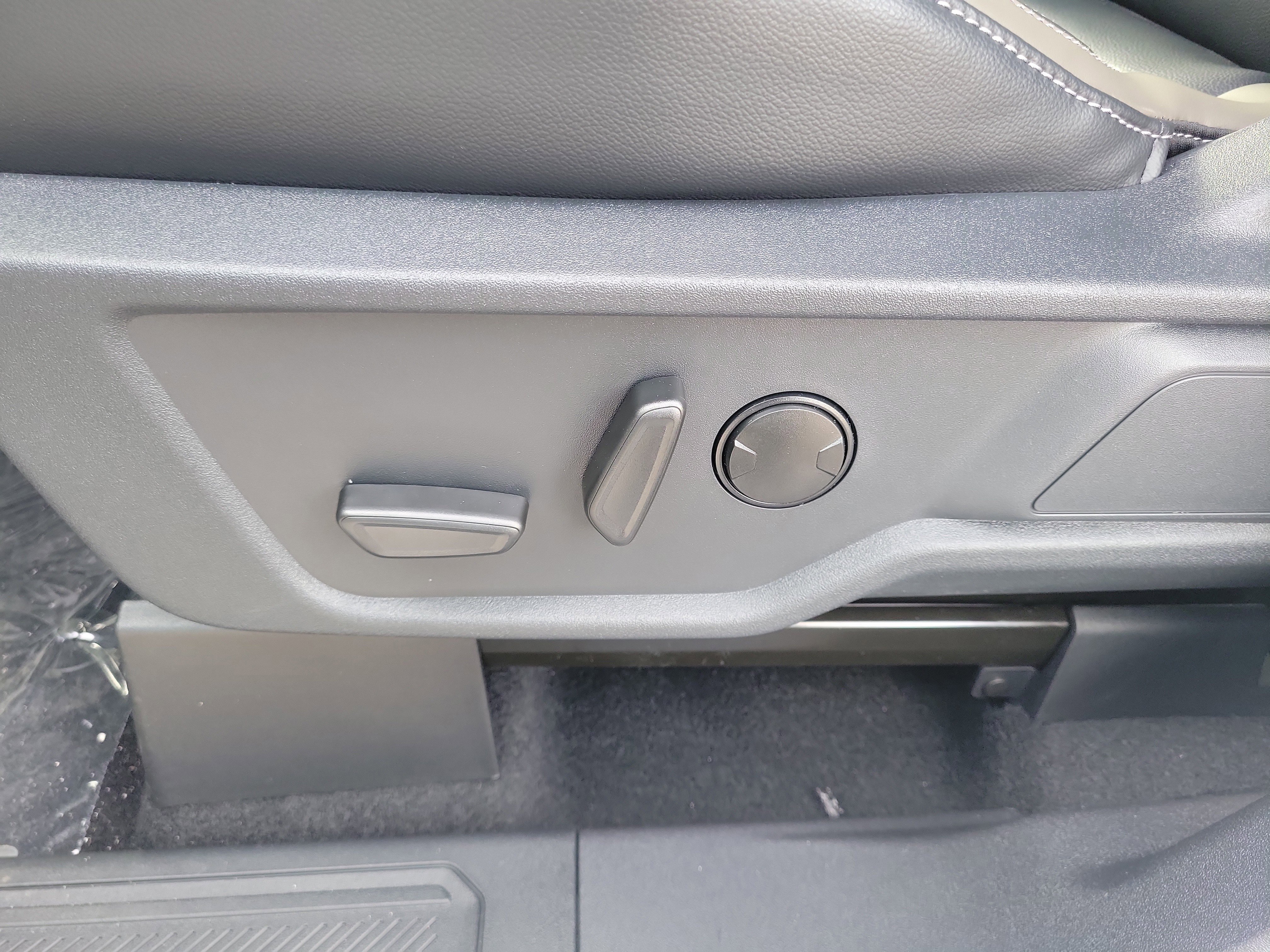 New 2025 Ford Bronco Outer Banks image 12