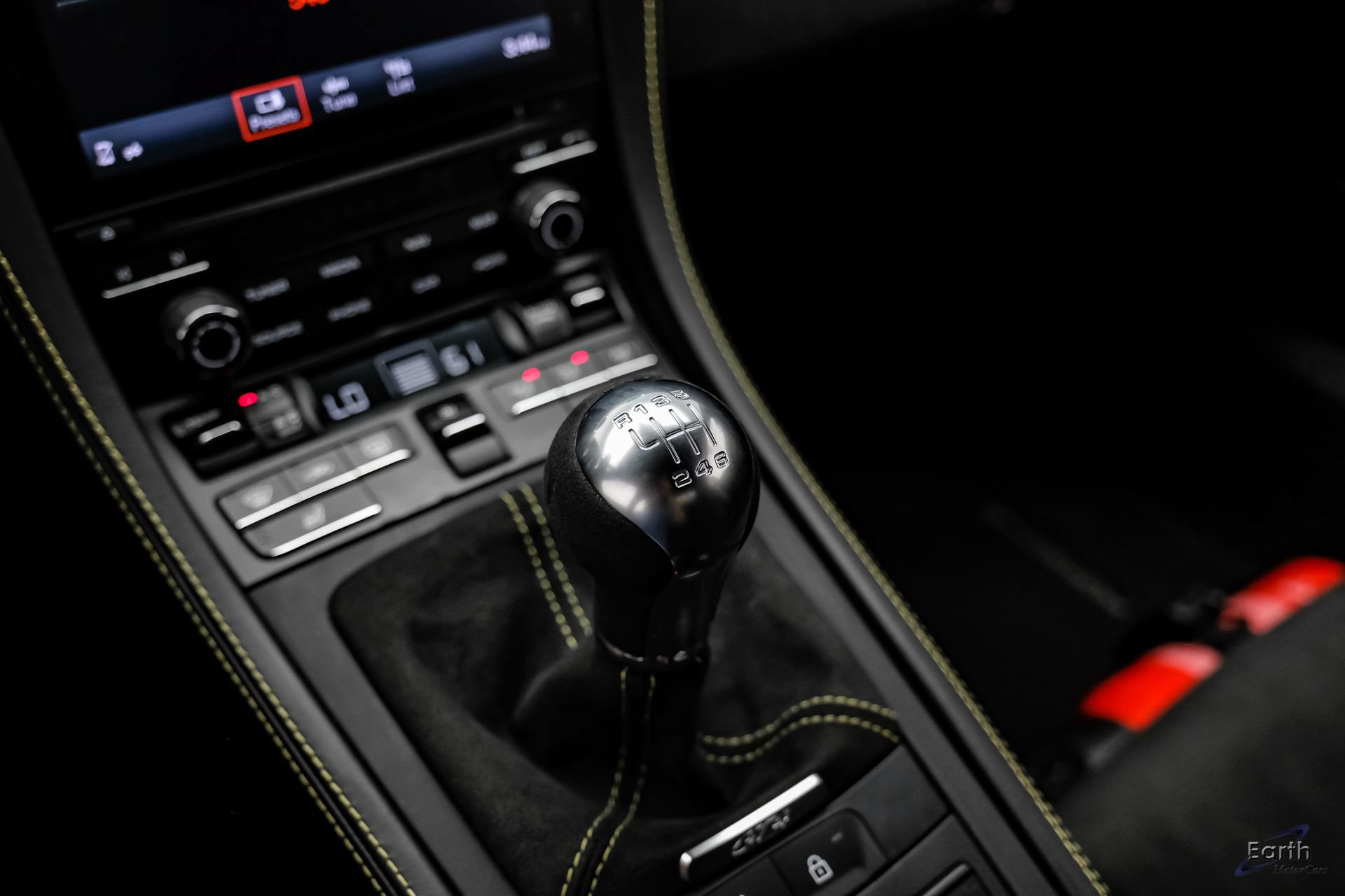 Used 2021 Porsche 718 Cayman GT4 RWD image 66