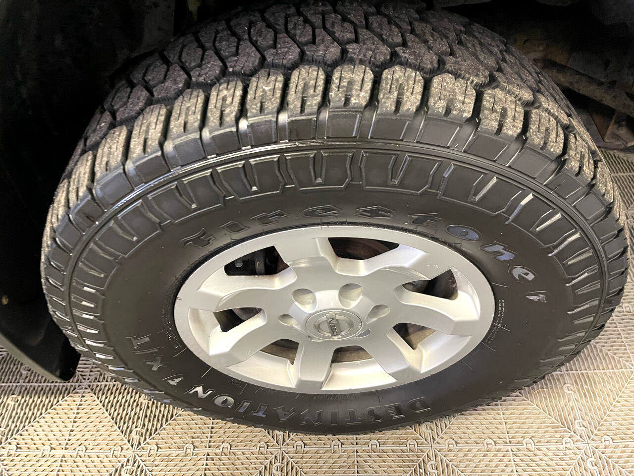 Used 2006 Nissan Titan LE w/ (R02) LE Off-Road Pkg image 10