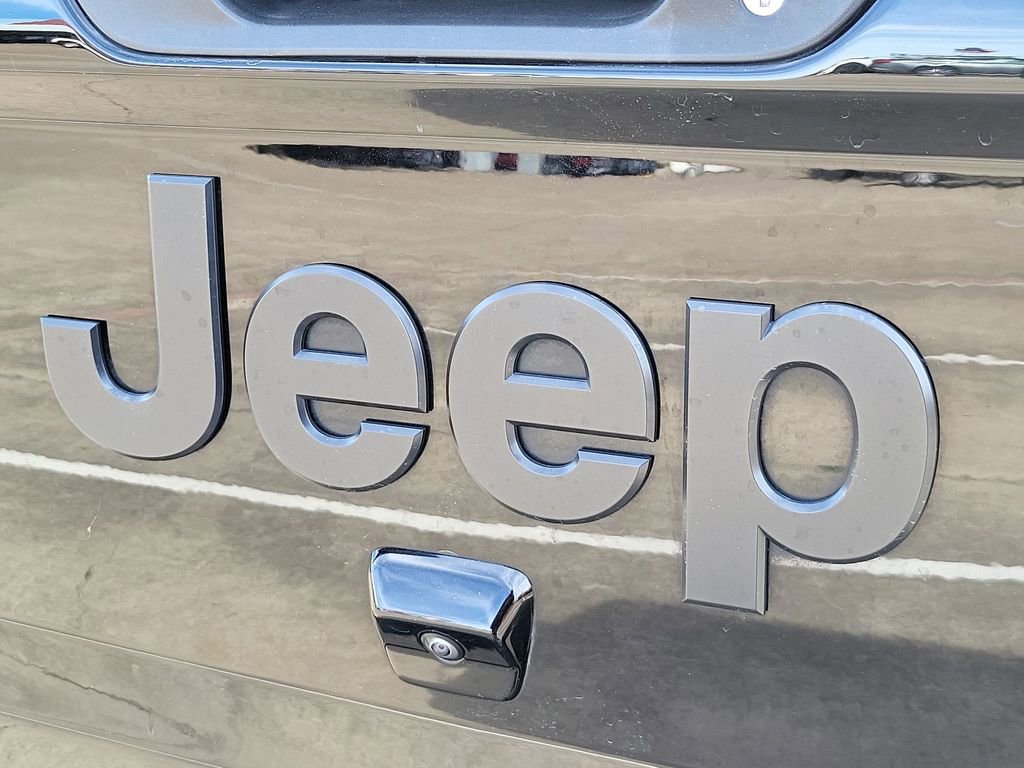 Used 2022 Jeep Gladiator Sport image 32