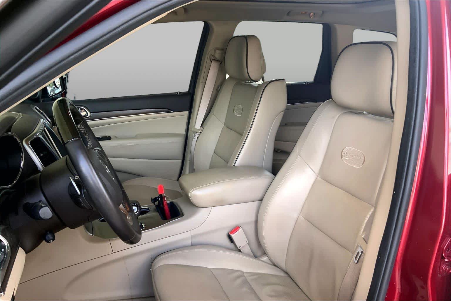 Used 2014 Jeep Grand Cherokee Overland RWD image 7