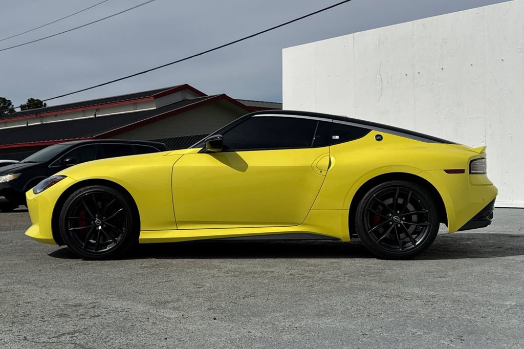 Used 2024 Nissan Z Performance w/ Floor Mat Package image 6