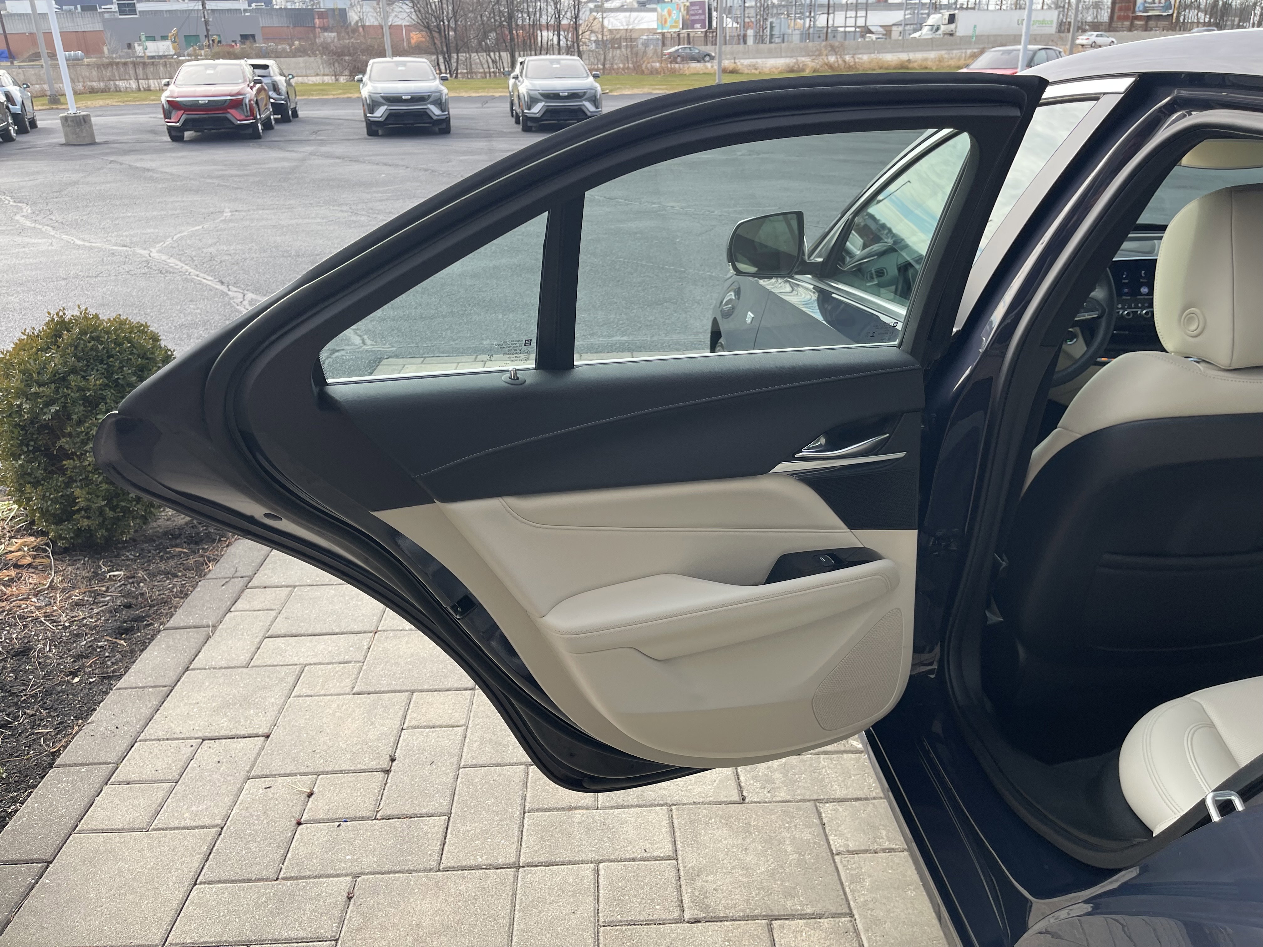 Used 2025 Cadillac CT4 Premium Luxury image 19