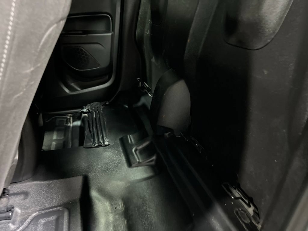 Used 2022 Chevrolet Colorado LT w/ Fleet Safety Package RWD image 18