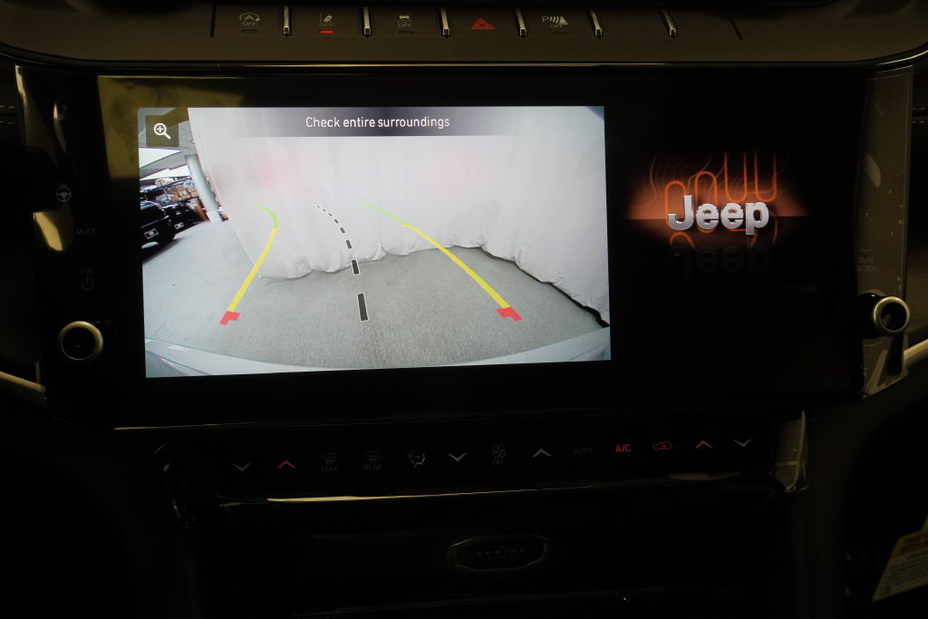 New 2026 Jeep Grand Cherokee Altitude AWD/4WD image 23