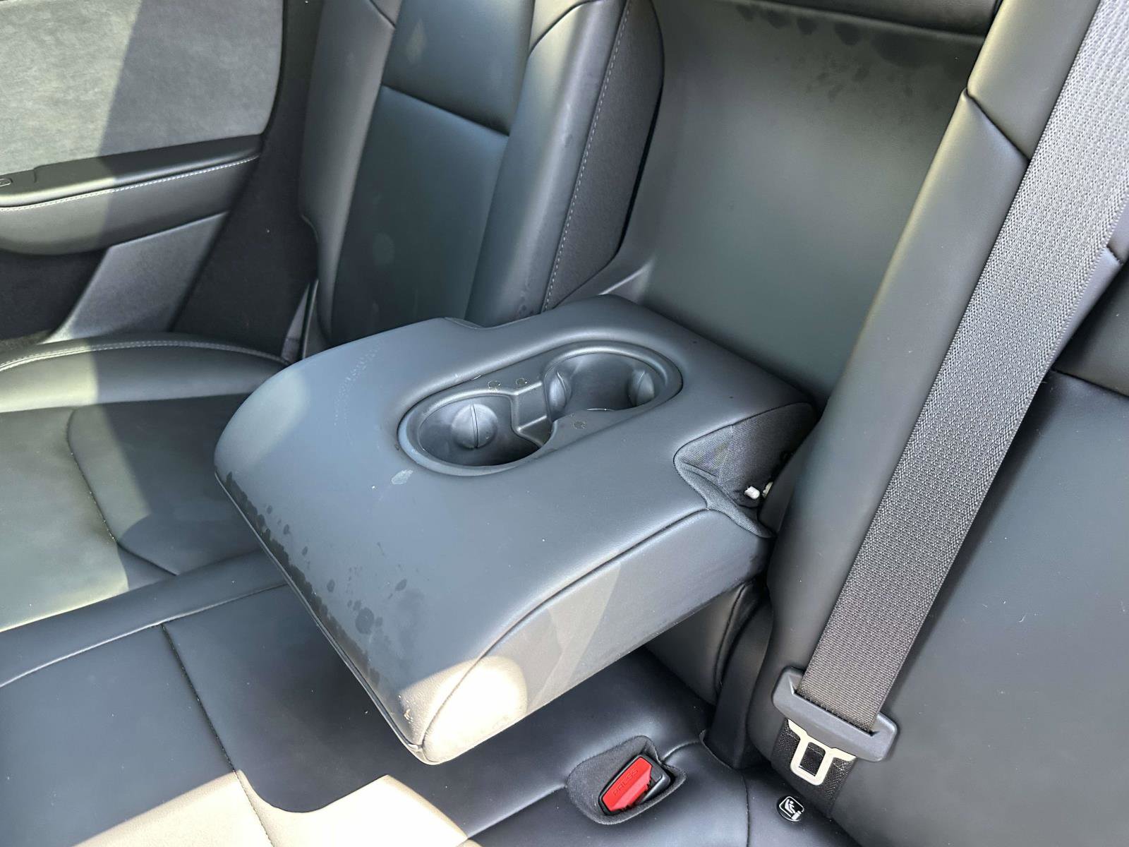 Used 2024 Tesla Model Y Long Range image 19