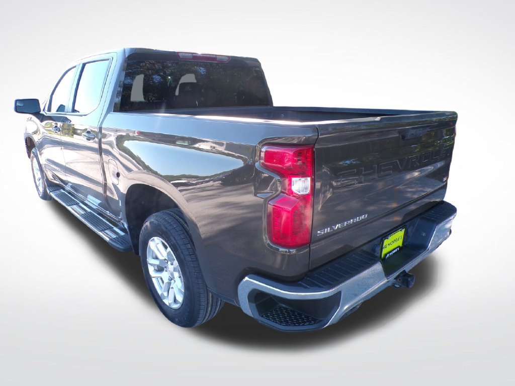 Used 2023 Chevrolet Silverado 1500 LT AWD/4WD image 4