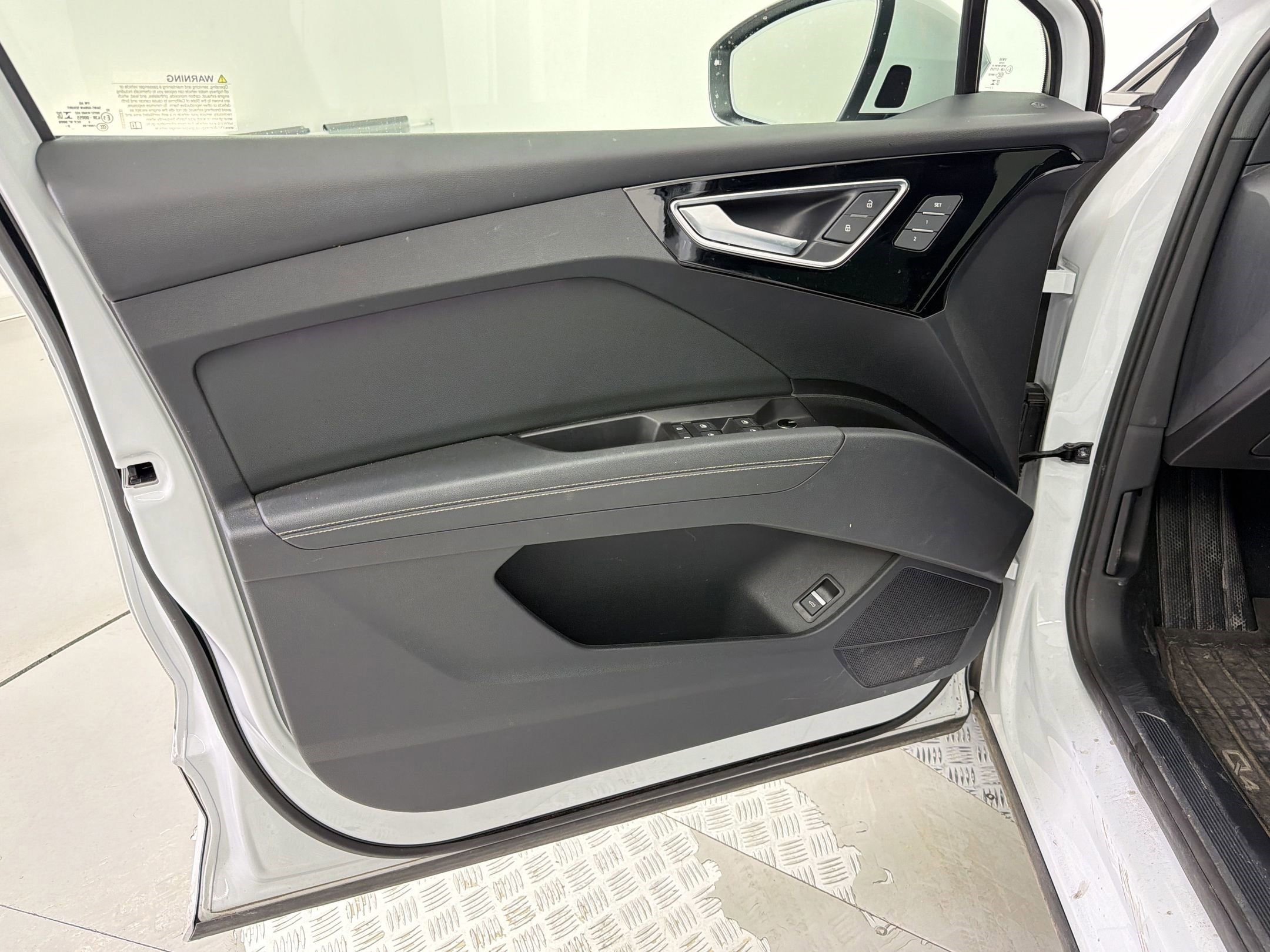 Used 2023 Audi Q4 e-tron Premium Plus w/ Premium Plus RWD image 22