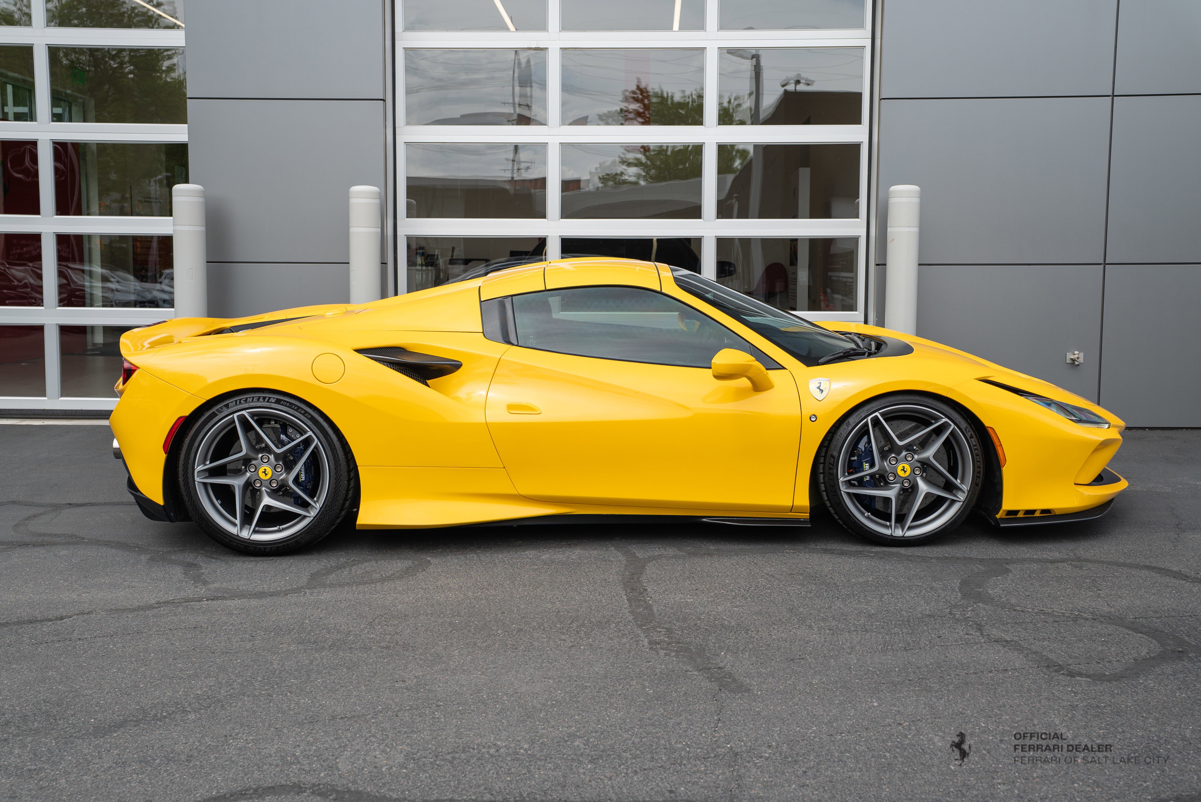 Certified 2021 Ferrari F8 Tributo image 13