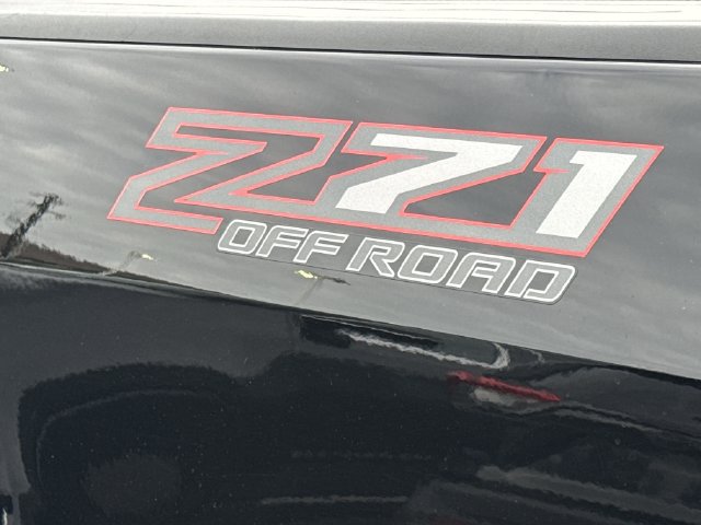 Used 2022 Chevrolet Colorado Z71 AWD/4WD image 14