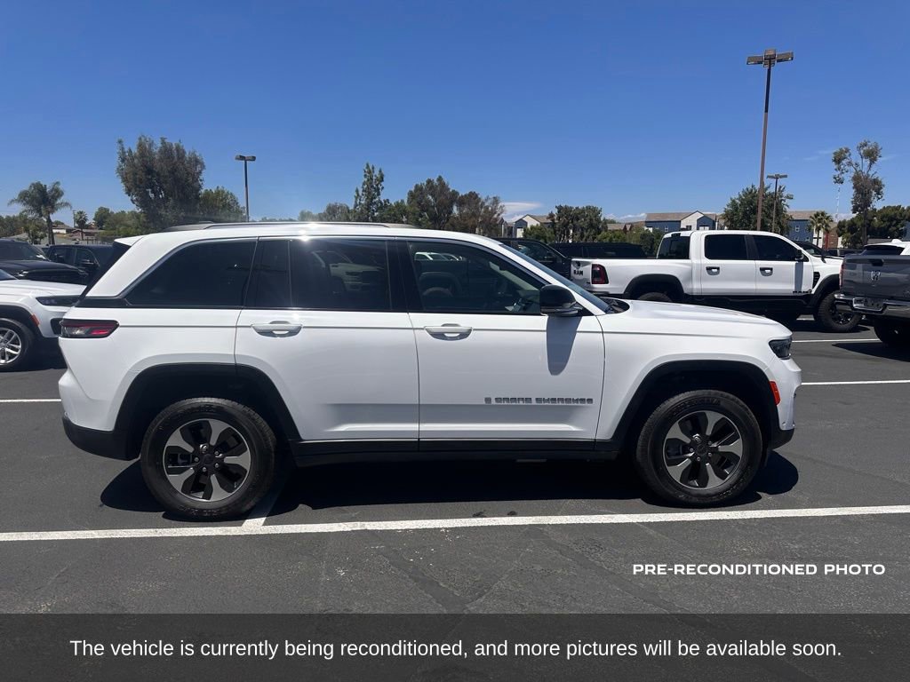 Used 2022 Jeep Grand Cherokee Limited 4xe w/ Luxury Tech Group II AWD/4WD image 7