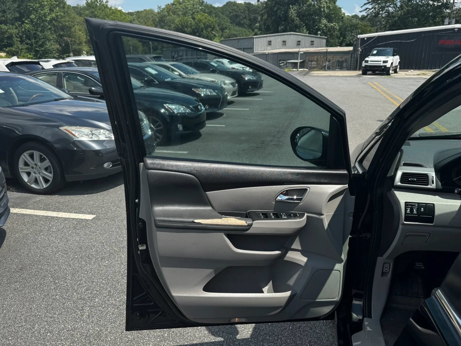 Used 2015 Honda Odyssey EX image 8