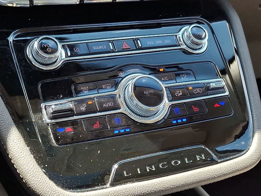 Used 2021 Lincoln Corsair FWD w/ Premium Package image 15