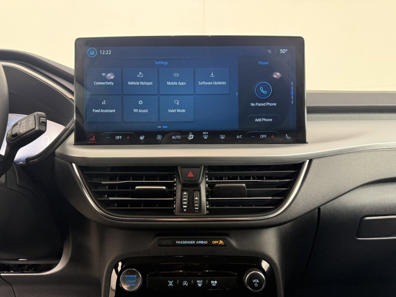 Certified 2025 Ford Escape Platinum image 19