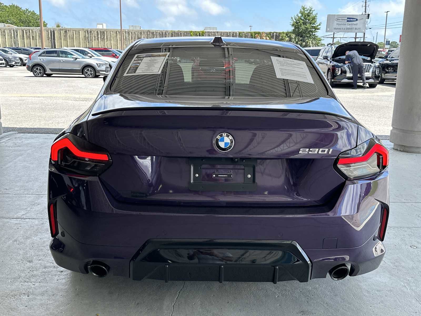 Used 2025 BMW 230i Coupe w/ M Sport Package RWD image 7