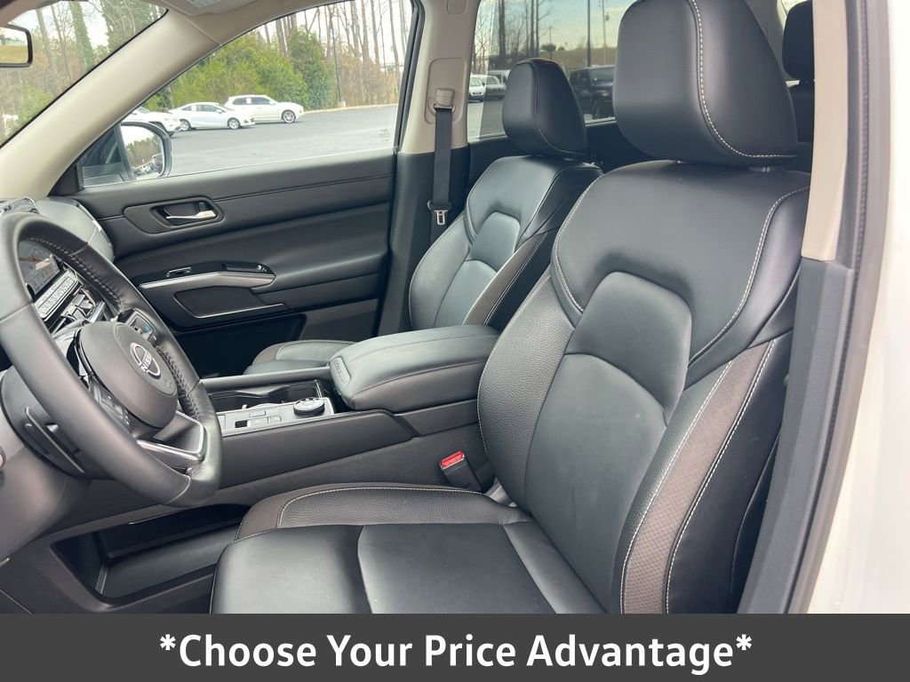 Used 2023 Nissan Pathfinder SL image 42