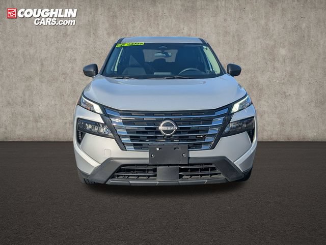 Certified 2024 Nissan Rogue S AWD/4WD image 2