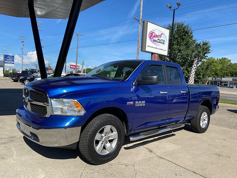 Used 2017 RAM 1500 Classic SLT image 2