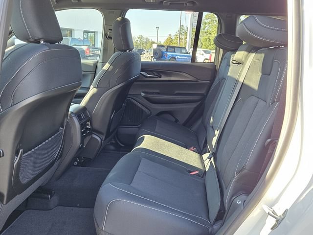 New 2025 Jeep Grand Cherokee Laredo RWD image 11