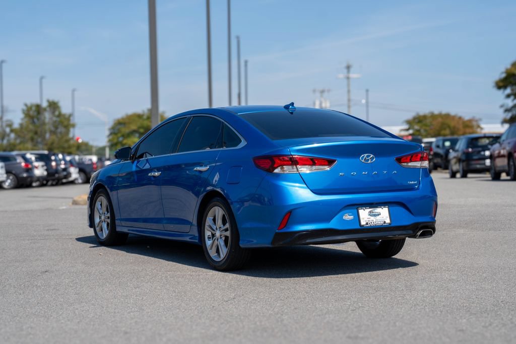 Used 2018 Hyundai Sonata Limited w/ Cargo Package FWD image 5