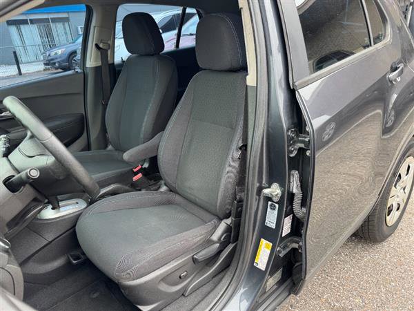 Used 2016 Chevrolet Trax LS FWD image 7