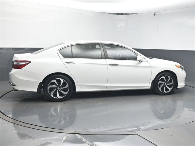 Used 2016 Honda Accord EX-L image 8