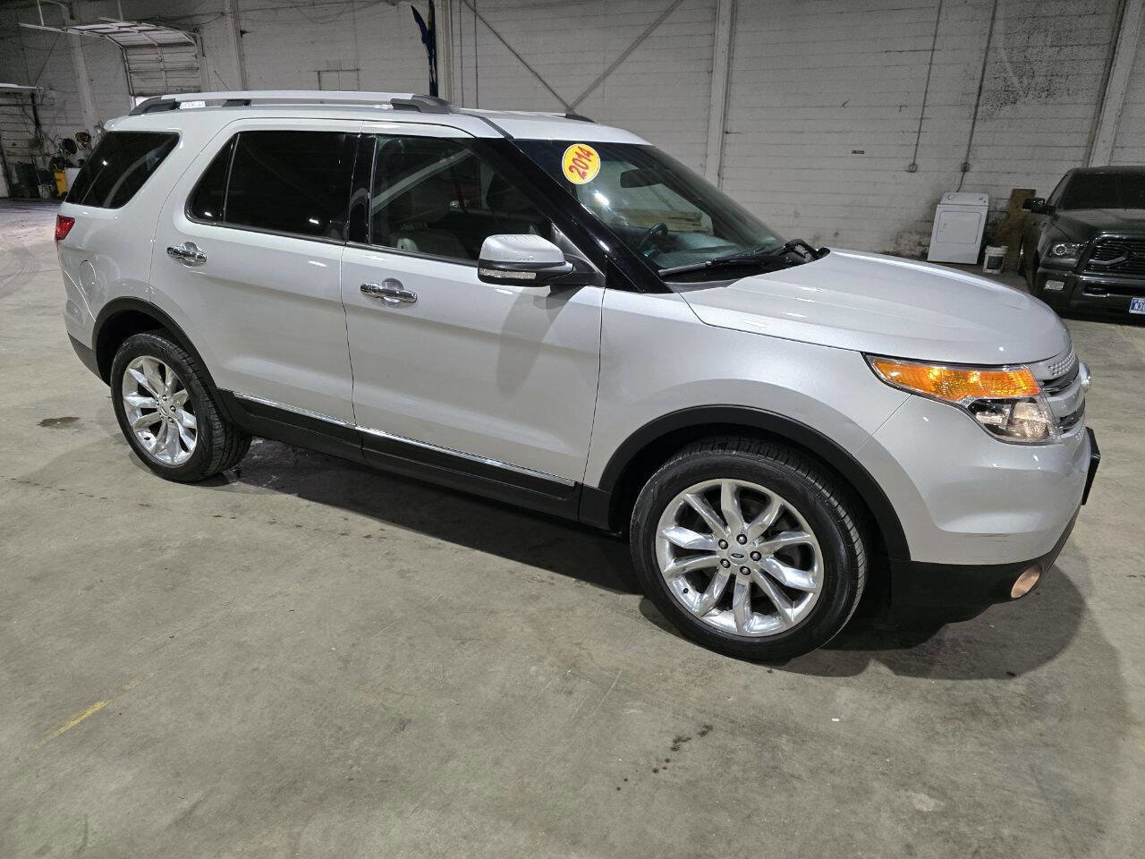 Used 2014 Ford Explorer Limited w/ Equipment Group 301A image 23