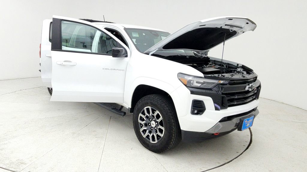 Certified 2024 Chevrolet Colorado Z71 w/ Z71 Convenience Package 2 image 10
