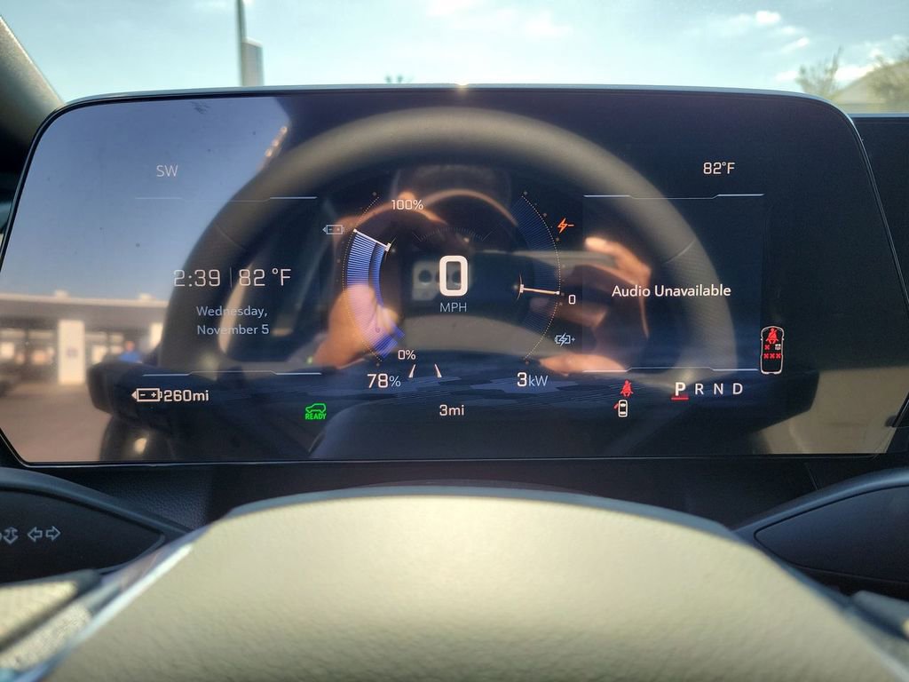 New 2026 Chevrolet Equinox EV LT image 11