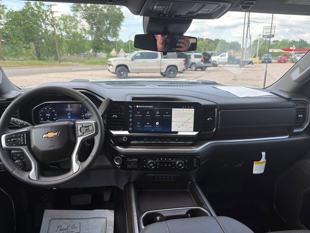 Used 2025 Chevrolet Silverado 2500 LT w/ Convenience Package AWD/4WD image 29