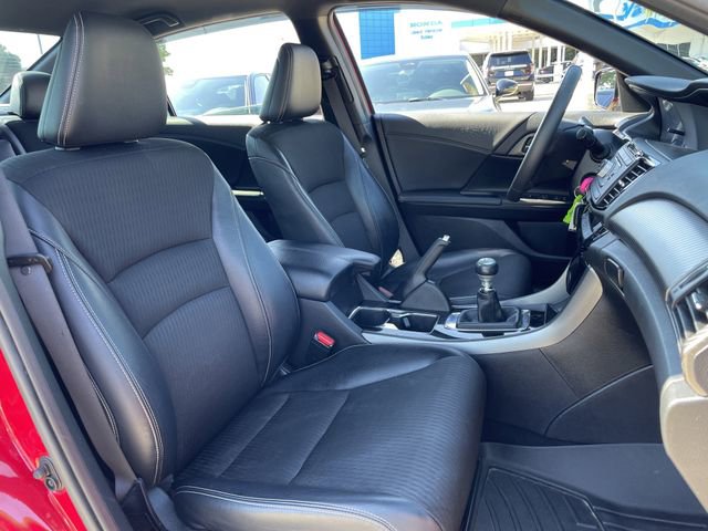 Certified 2017 Honda Accord Sport image 26