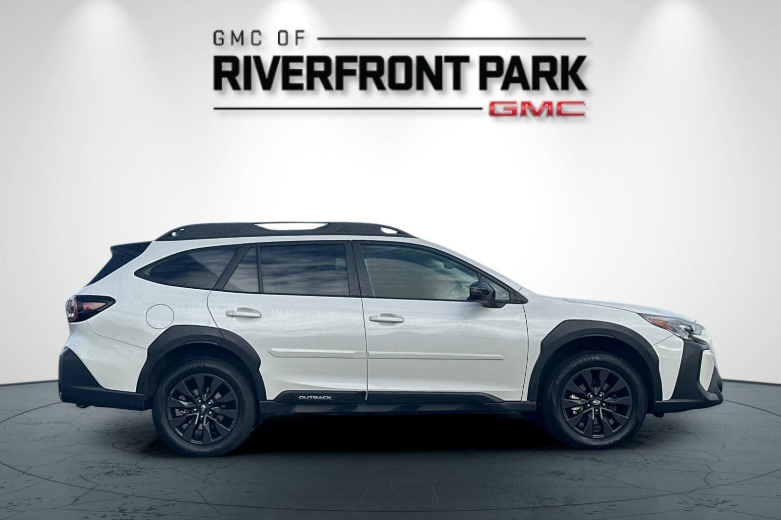 Used 2023 Subaru Outback Onyx Edition XT image 2