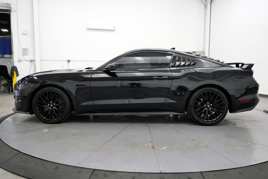 Used 2022 Ford Mustang GT Premium w/ GT Performance Package RWD image 4