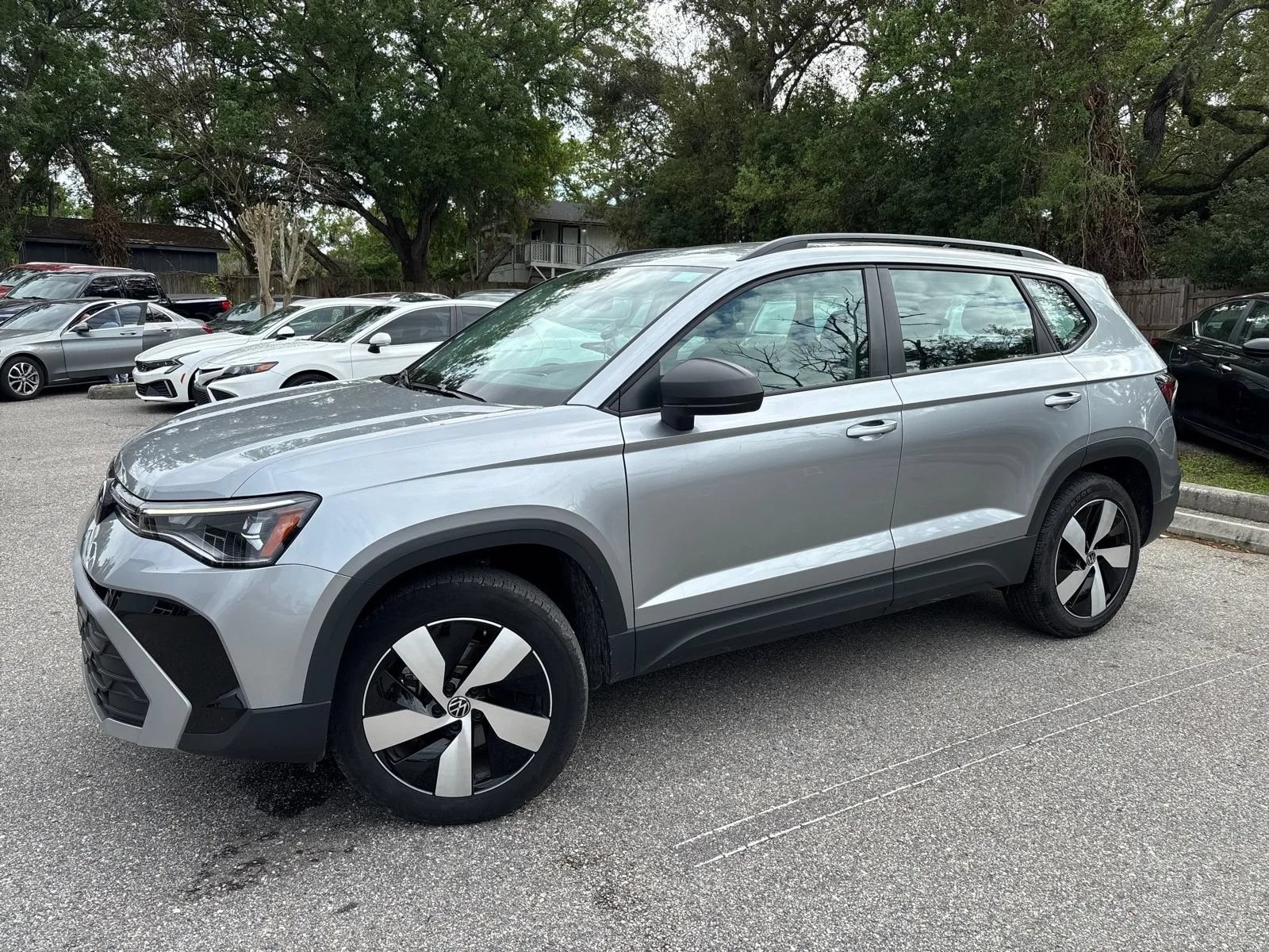 Used 2025 Volkswagen Taos S AWD/4WD image 3