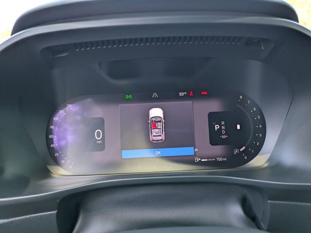 Certified 2025 Volvo XC40 B5 Core AWD/4WD image 35