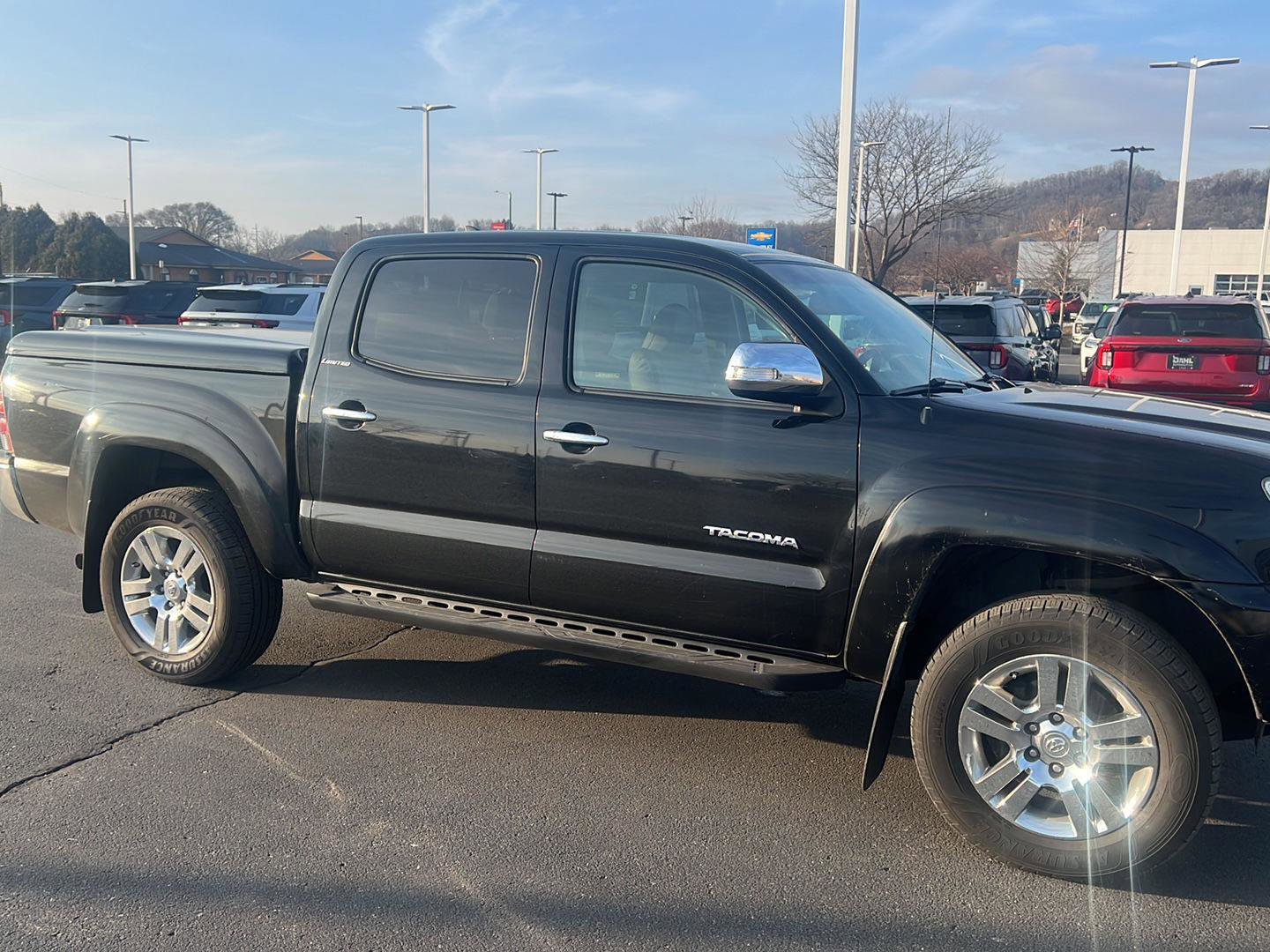 Used 2014 Toyota Tacoma 4x4 Double Cab w/ Limited Package image 3