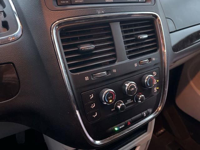 Used 2017 Dodge Grand Caravan SE w/ Power Window Group image 20