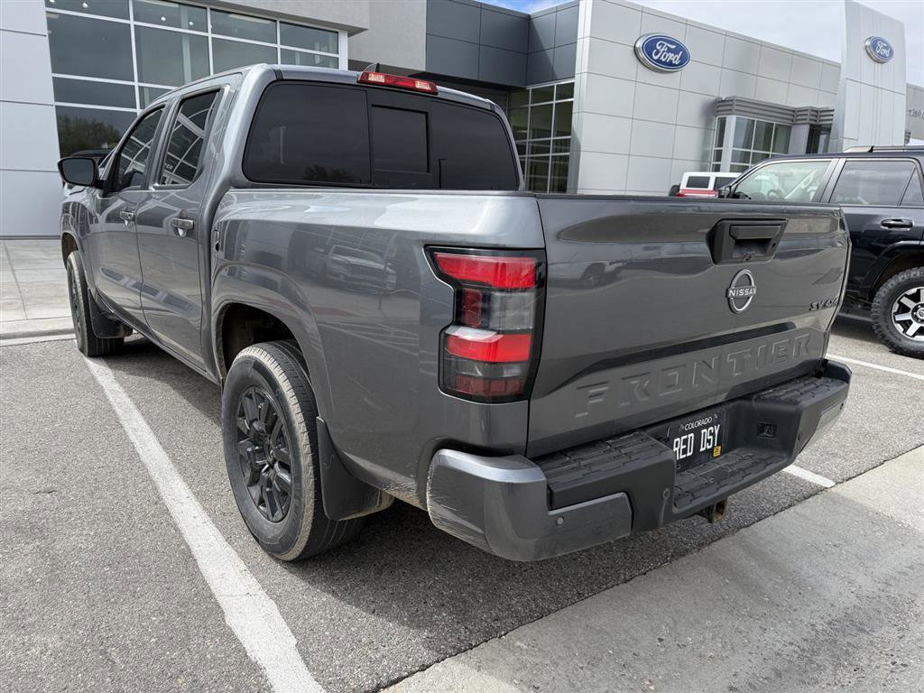 Used 2022 Nissan Frontier SV image 4