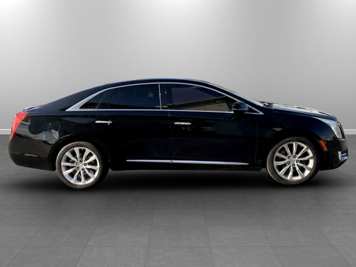 Used 2017 Cadillac XTS Luxury FWD image 8